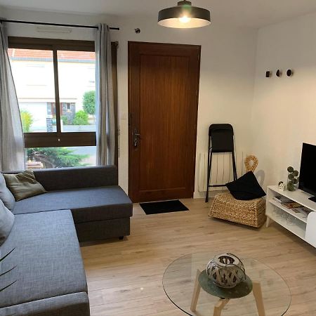 Logement Renove Et Moderne Au Sacre Coeur Cholet Bagian luar foto