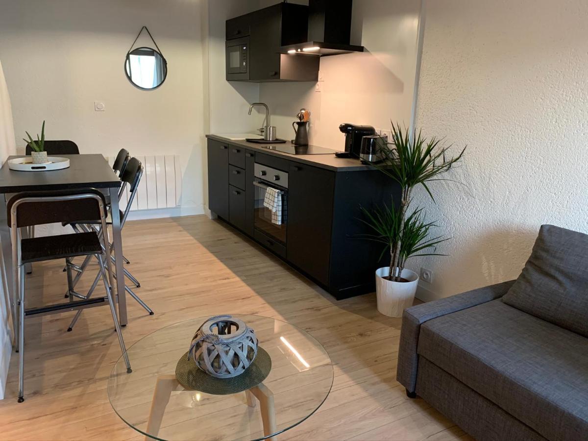 Logement Renove Et Moderne Au Sacre Coeur Cholet Bagian luar foto