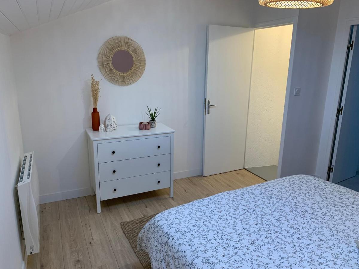 Logement Renove Et Moderne Au Sacre Coeur Cholet Bagian luar foto
