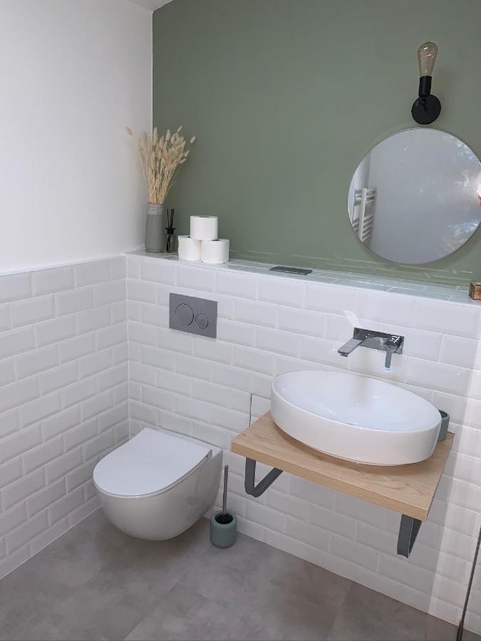 Logement Renove Et Moderne Au Sacre Coeur Cholet Bagian luar foto